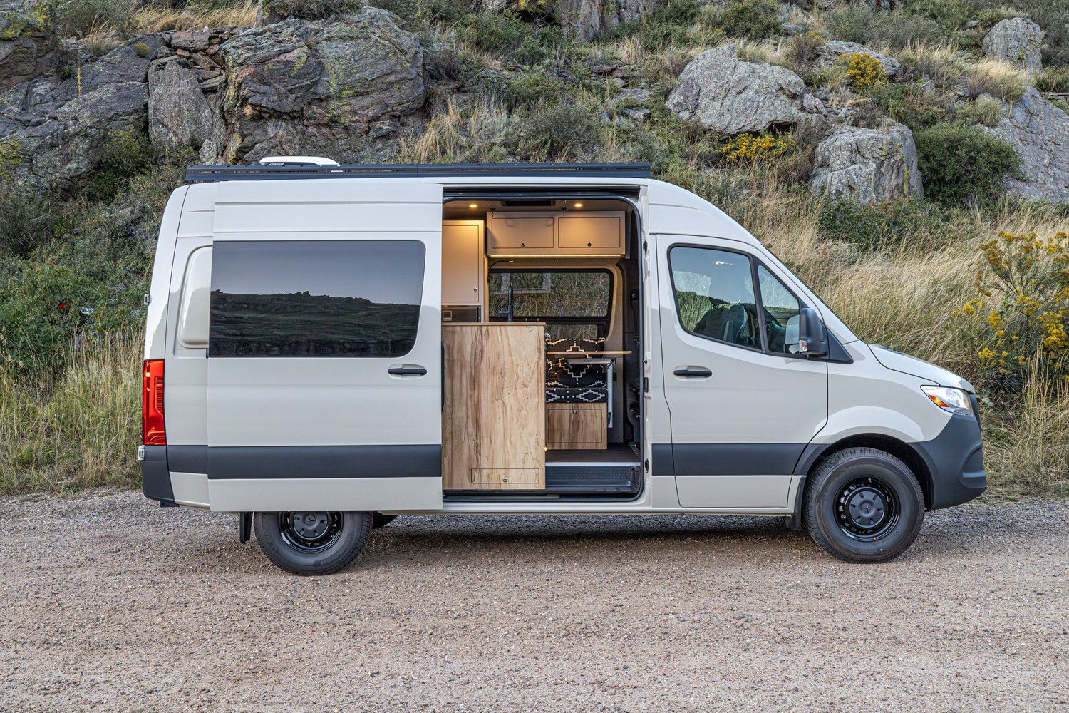 Oppenheimer build photograph 8