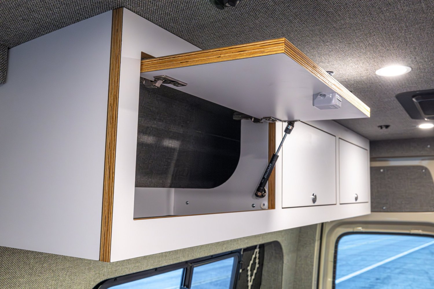 Oppenheimer build photograph 17